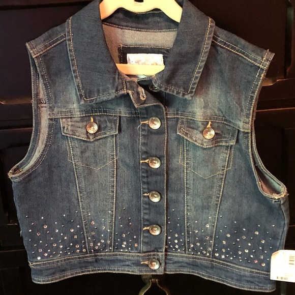 NWT Girls Cropped Jean jacket vest from Justice - Picture 3 of 3